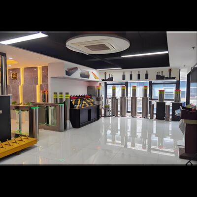 800 mm K12 Çarpışma derecesi yükselen güvenlik kolları toz kaplı veya galvanizli bitiş ile